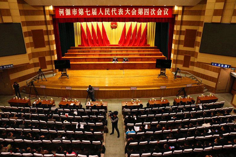 C:Documents and Settingshy\u684c面I11111111111111.16推送\u5e02委召开“两会”党员会议IMG_3027_副本.jpg